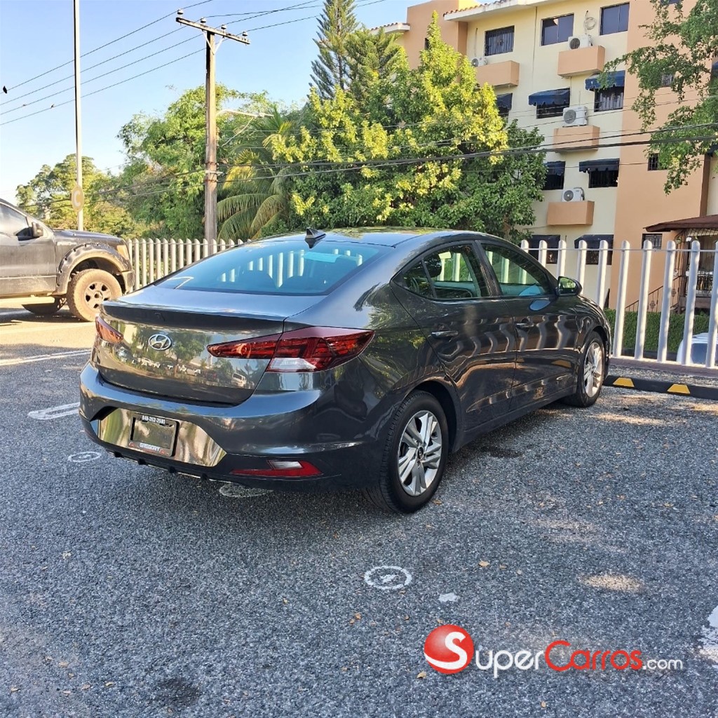 2020 Hyundai Elantra SEL — foto 4 / 10