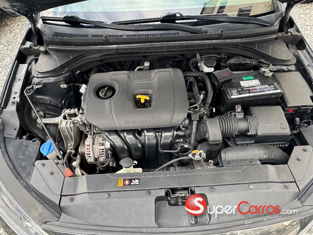2020 Hyundai Elantra SEL — foto 10 / 10
