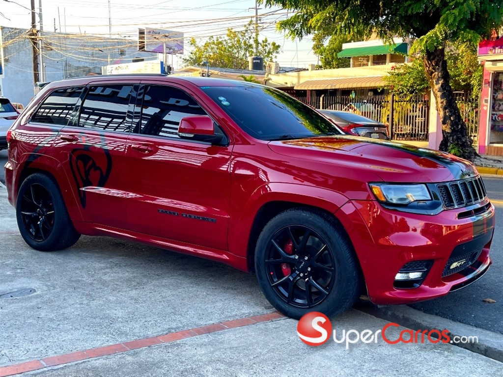 2019 Jeep Grand Cherokee SRT8 — foto 3 / 9