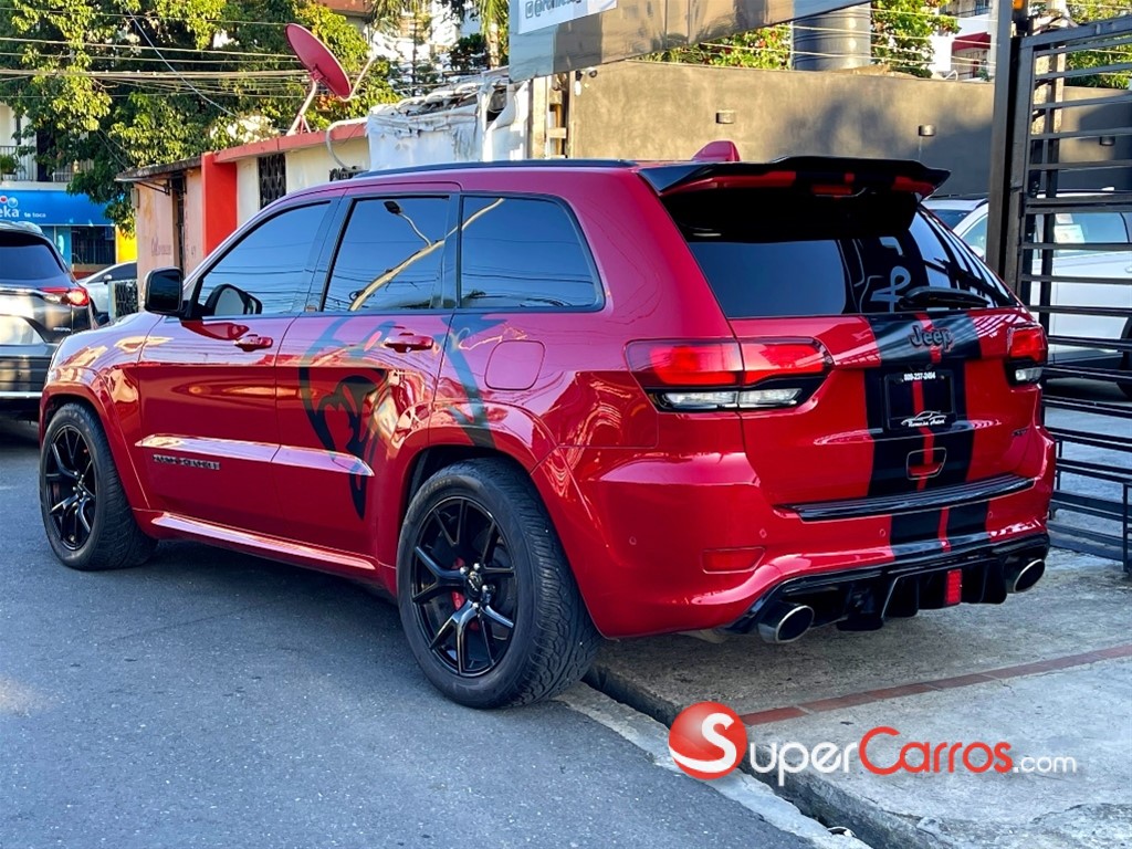 2019 Jeep Grand Cherokee SRT8 — foto 4 / 9