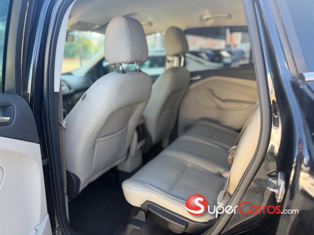 2017 Ford Escape SE Ecoboost — foto 8 / 9