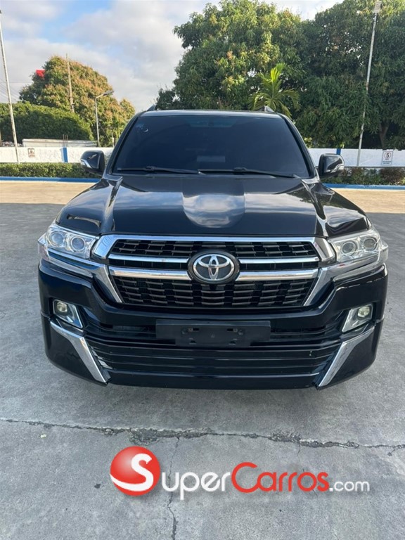 2011 Toyota Land Cruiser