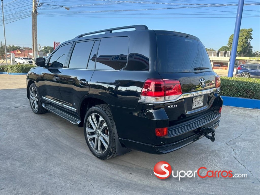 2011 Toyota Land Cruiser — foto 4 / 6