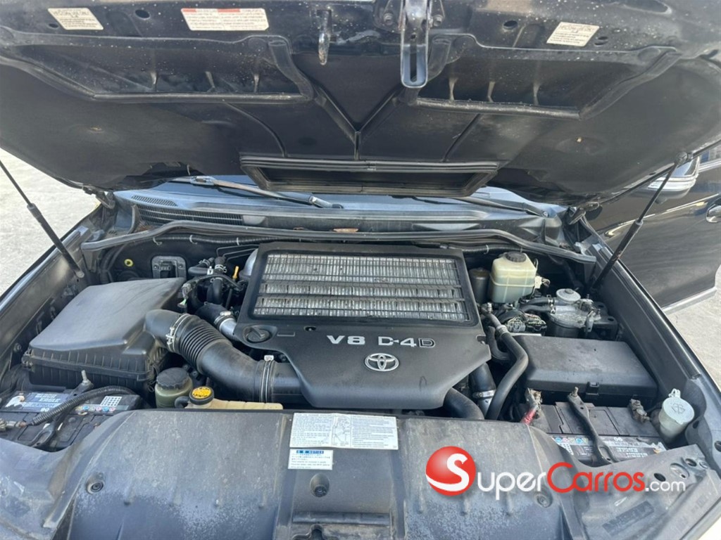 2011 Toyota Land Cruiser — foto 6 / 6