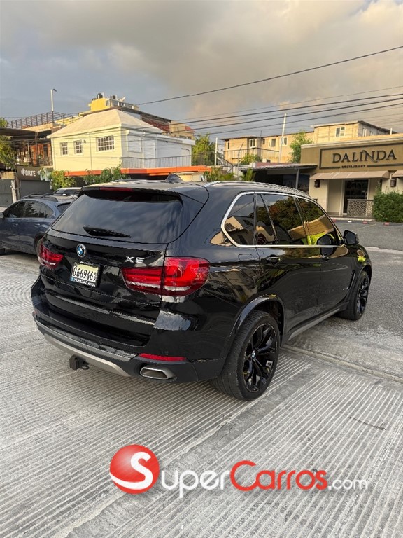 2018 BMW X 5 SDrive 35i — foto 6 / 12