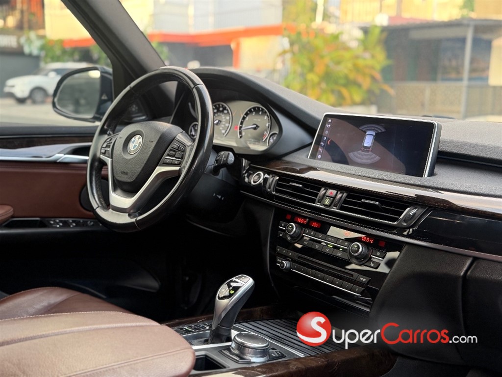 2018 BMW X 5 SDrive 35i — foto 9 / 12