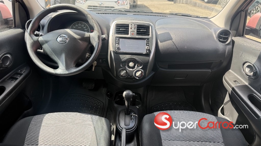 2020 Nissan March — foto 10 / 12