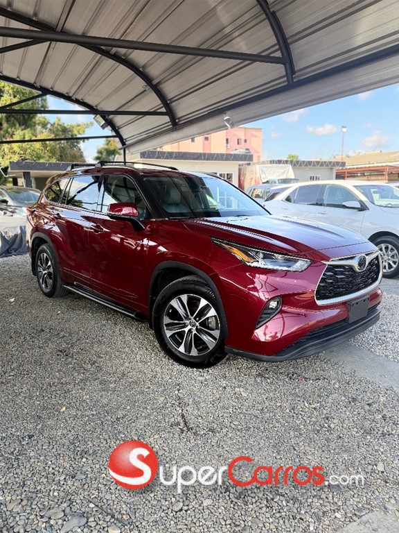 2021 Toyota Highlander XLE — foto 3 / 12