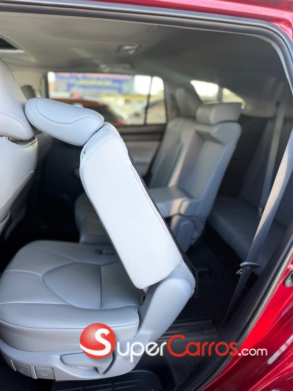 2021 Toyota Highlander XLE — foto 9 / 12