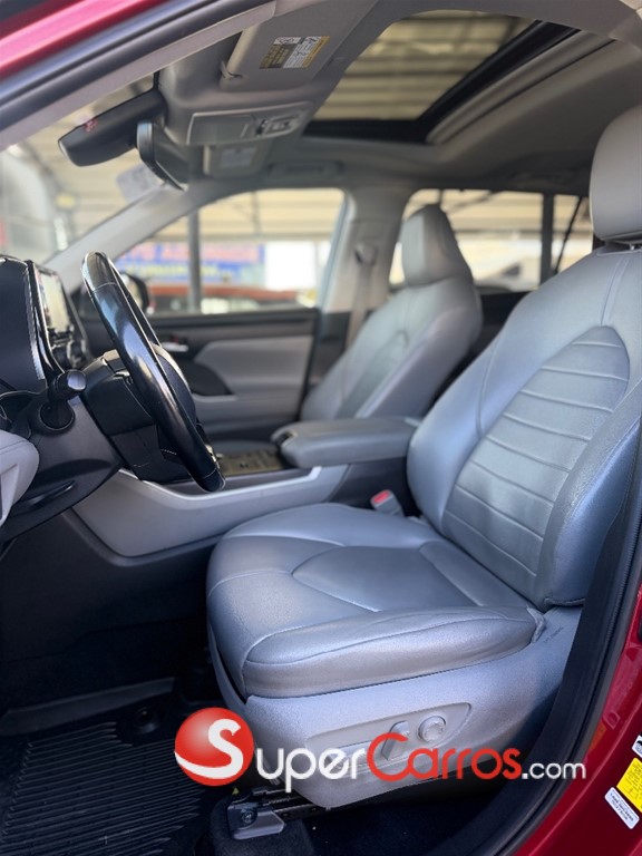 2021 Toyota Highlander XLE — foto 11 / 12