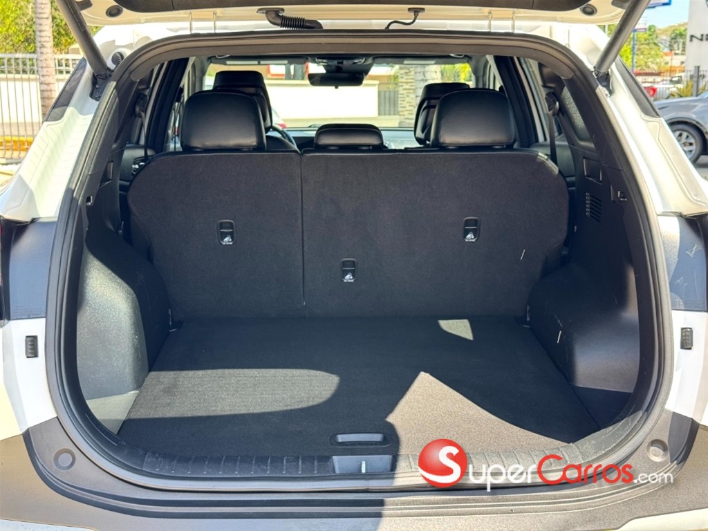 2023 Kia Sportage X-LINE — foto 8 / 12