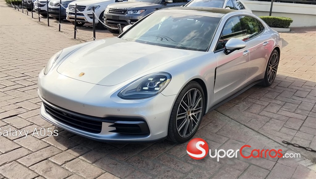 2018 Porsche Panamera