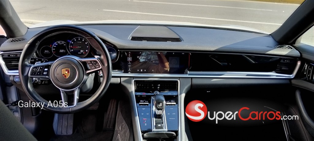 2018 Porsche Panamera — foto 3 / 7