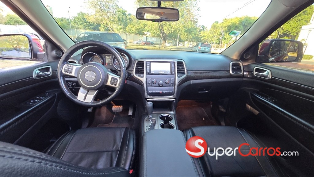 2013 Jeep Grand Cherokee Laredo 4x4 — foto 6 / 11