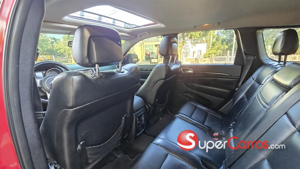 2013 Jeep Grand Cherokee Laredo 4x4 — foto 9 / 11