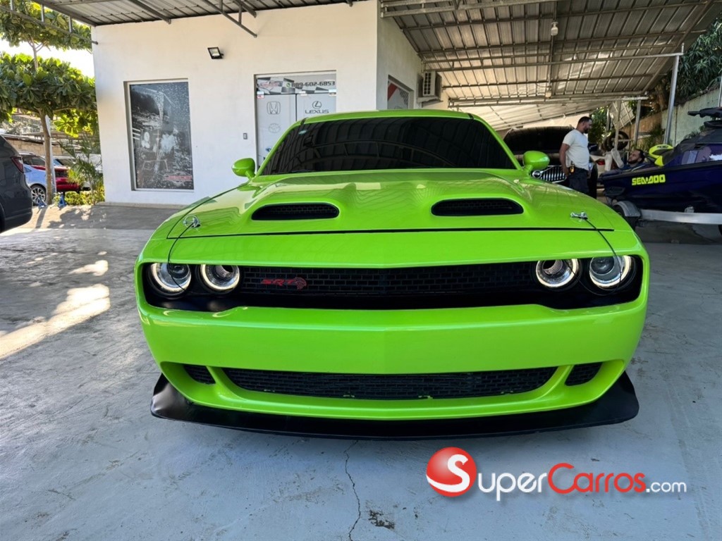 2016 Dodge Challenger SRT-HELLCAT — foto 5 / 10