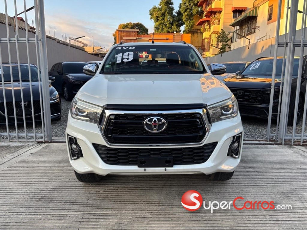 2019 Toyota Hilux SRV — foto 3 / 9