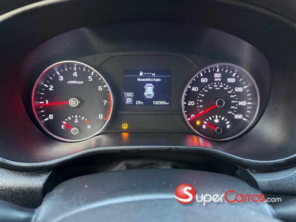 2020 Kia Sportage LX — foto 9 / 12