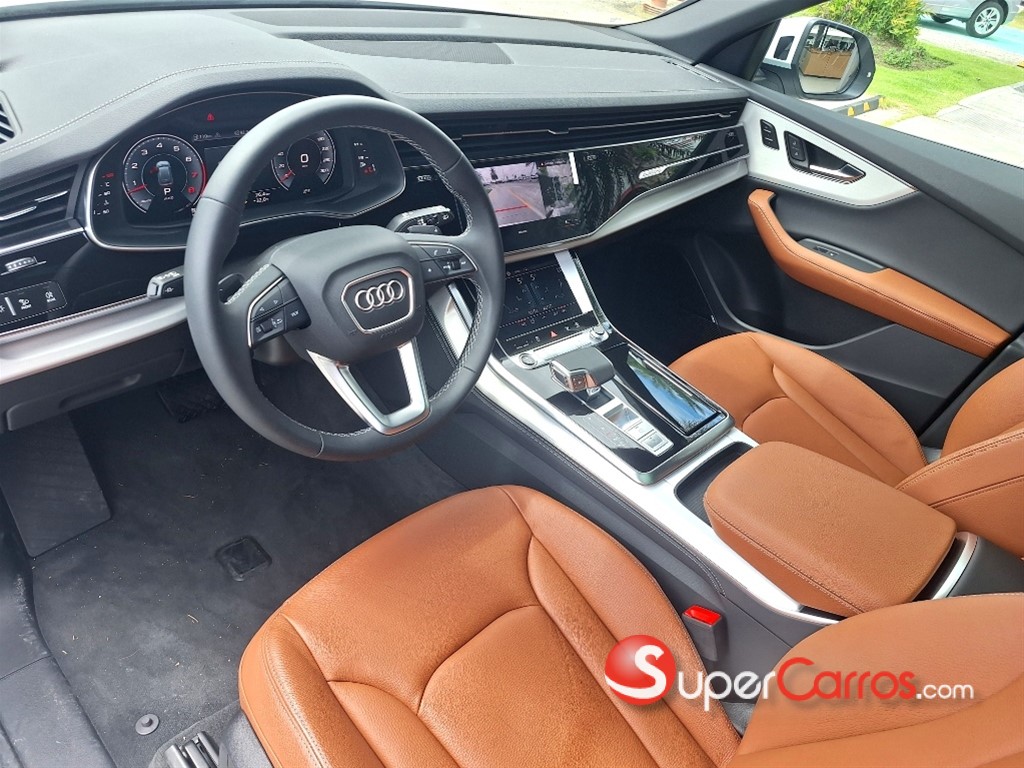 2025 Audi Q8 Luxury Package — foto 6 / 7