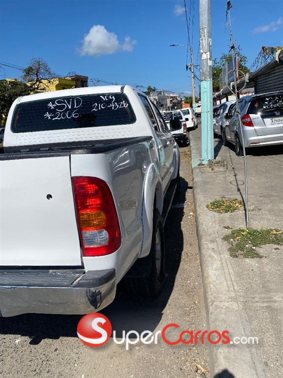 2006 Toyota Hilux — foto 5 / 11
