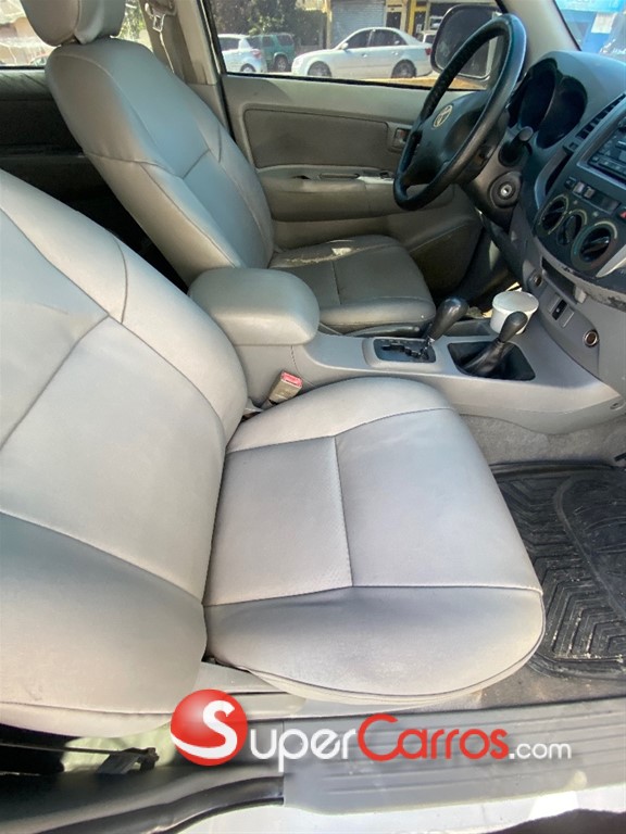 2006 Toyota Hilux — foto 9 / 11