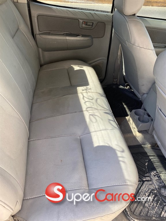2006 Toyota Hilux — foto 10 / 11