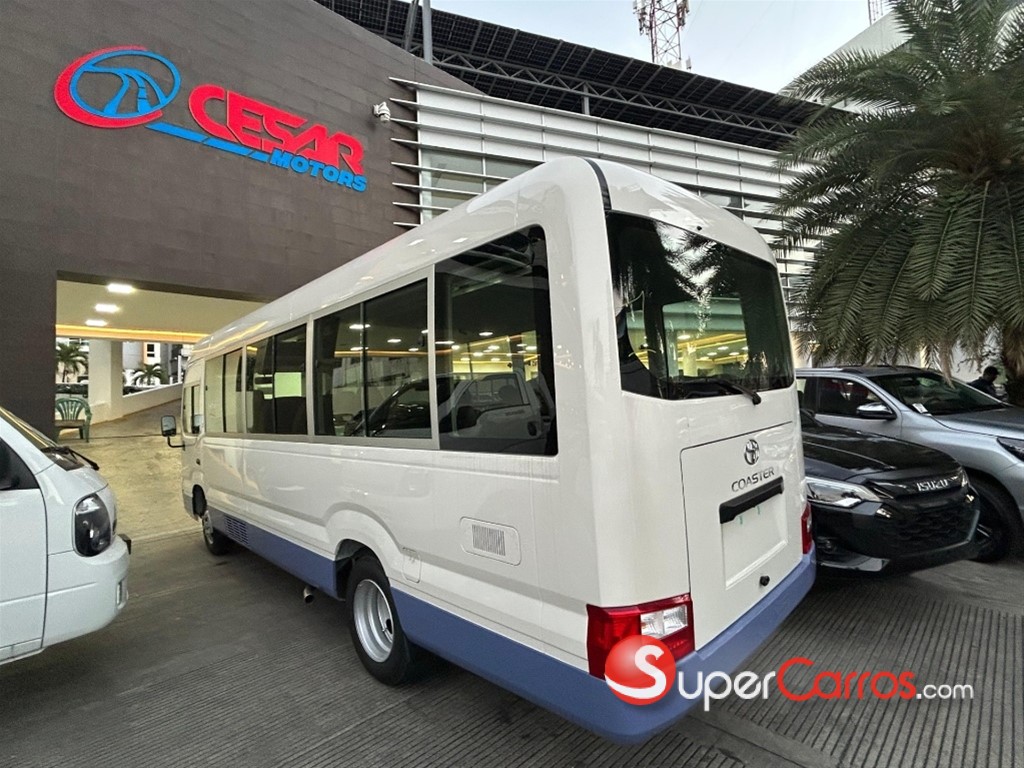 2026 Toyota Coaster — foto 4 / 10