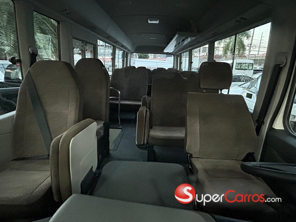 2026 Toyota Coaster — foto 5 / 10