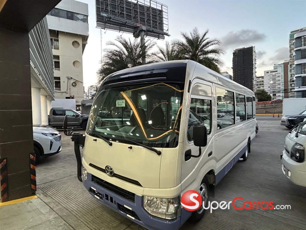 2026 Toyota Coaster — foto 6 / 10