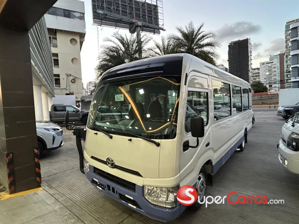 2026 Toyota Coaster — foto 7 / 10