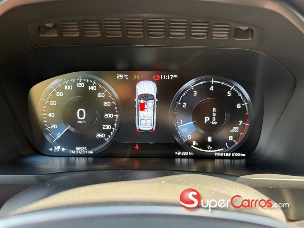 2022 Volvo XC90 Momentum B6 — foto 10 / 12