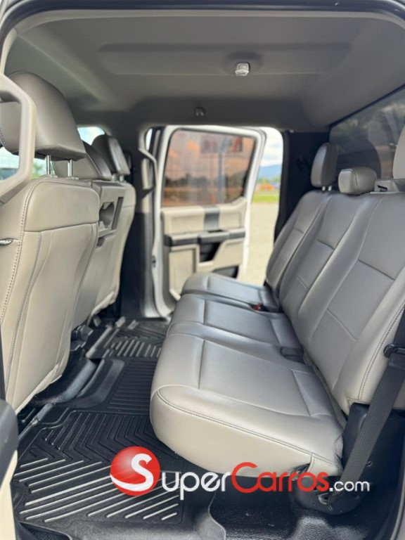 2020 Ford F 350 Super Duty — foto 2 / 12