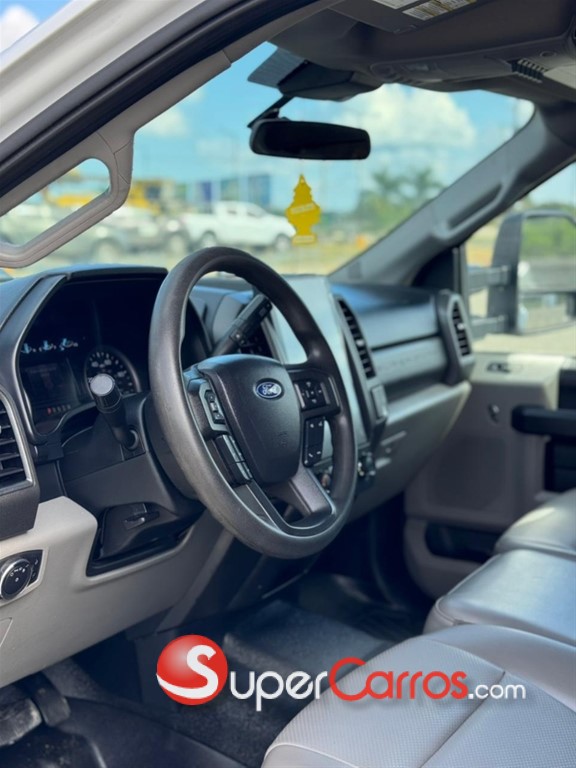 2020 Ford F 350 Super Duty — foto 8 / 12