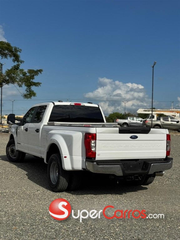 2020 Ford F 350 Super Duty — foto 11 / 12