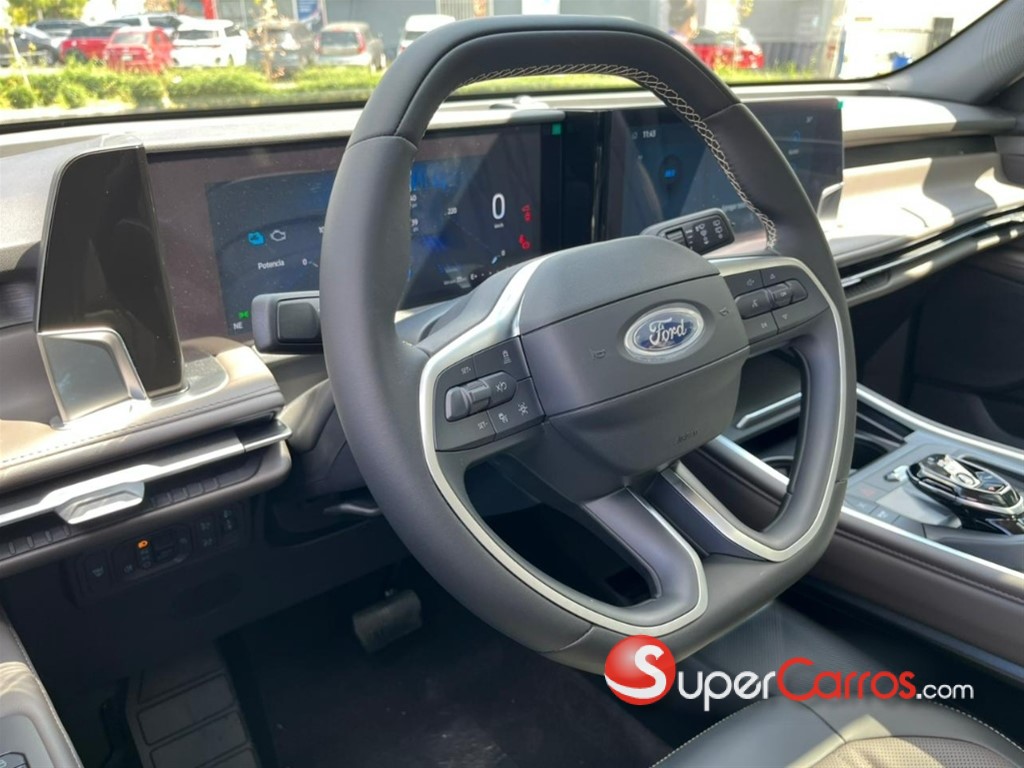 2026 Ford EDGE Titanium — foto 5 / 12