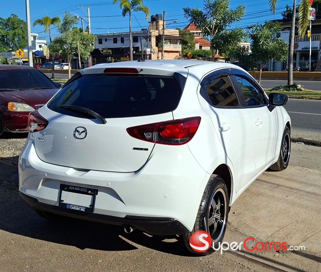 2020 Mazda 2 — foto 6 / 9