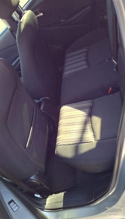 2021 Mazda 2 — foto 7 / 9