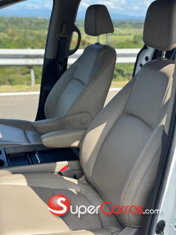 2021 Honda Odyssey — foto 8 / 12
