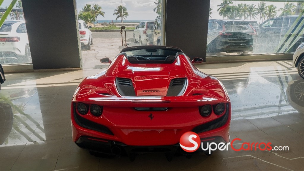 2021 Ferrari F8 Spider — foto 7 / 12