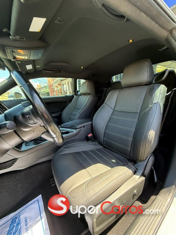 2020 Dodge Challenger SXT — foto 4 / 12