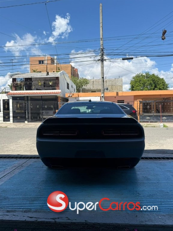 2020 Dodge Challenger SXT — foto 5 / 12