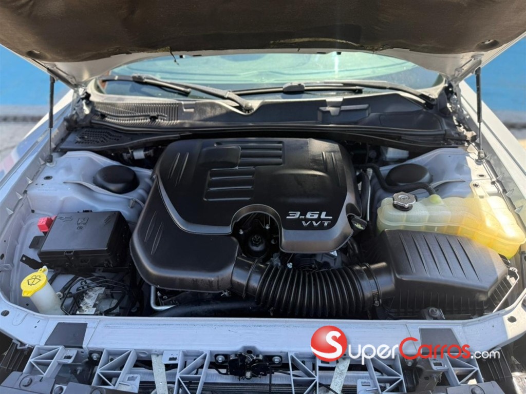2020 Dodge Challenger SXT — foto 6 / 12