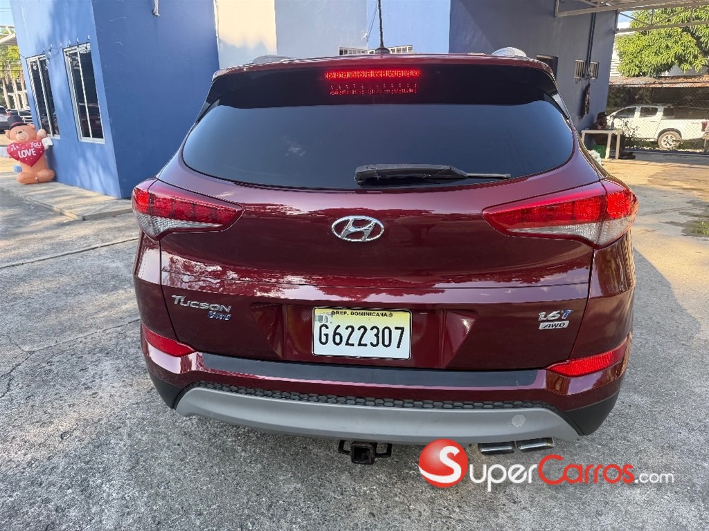 2017 Hyundai Tucson ECO 1.6 TURBO — foto 3 / 6