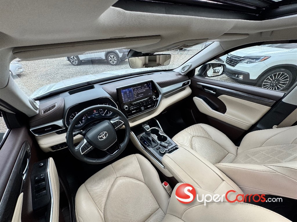 2021 Toyota Highlander Platinum — foto 5 / 10