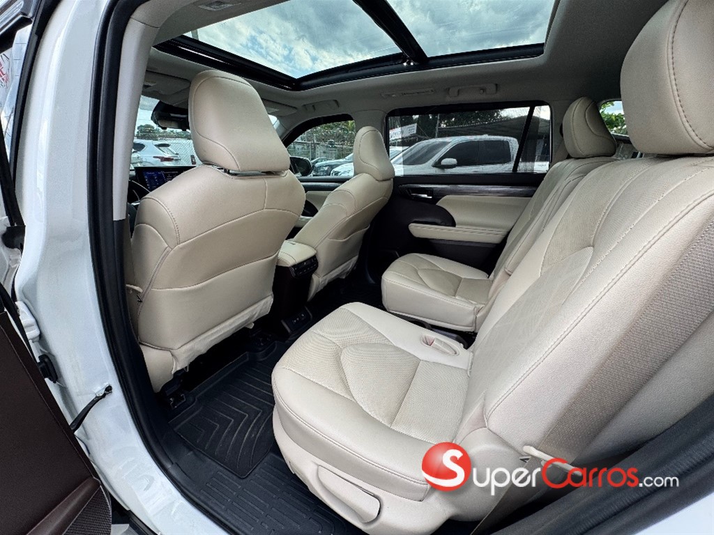 2021 Toyota Highlander Platinum — foto 6 / 10