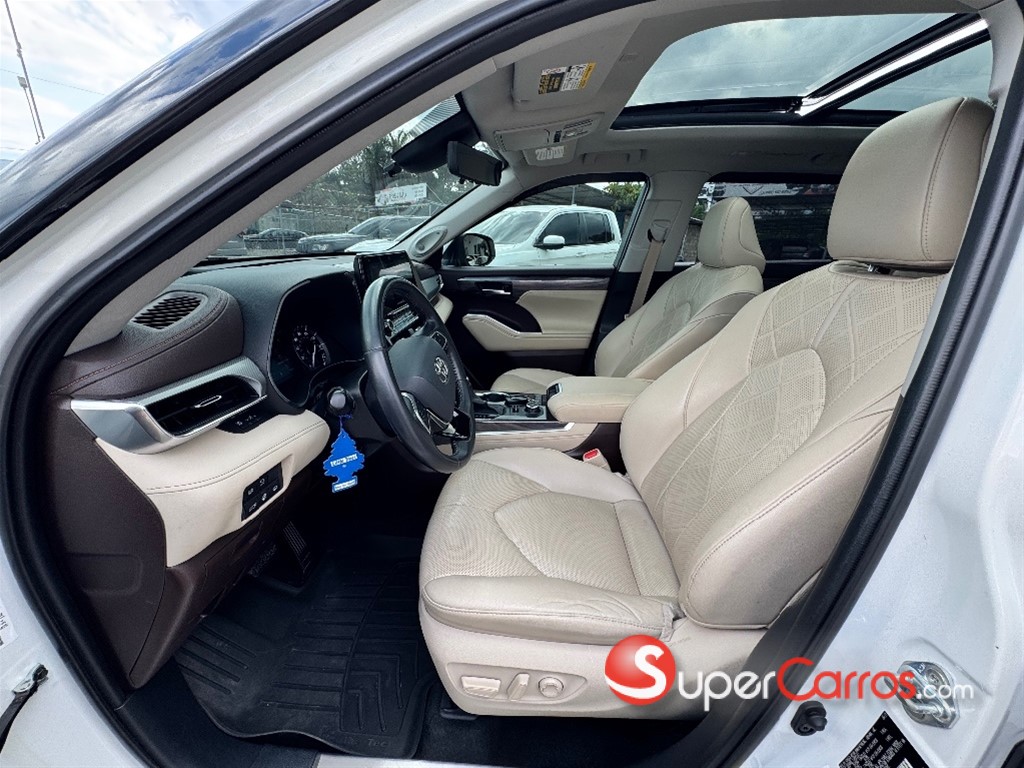 2021 Toyota Highlander Platinum — foto 7 / 10
