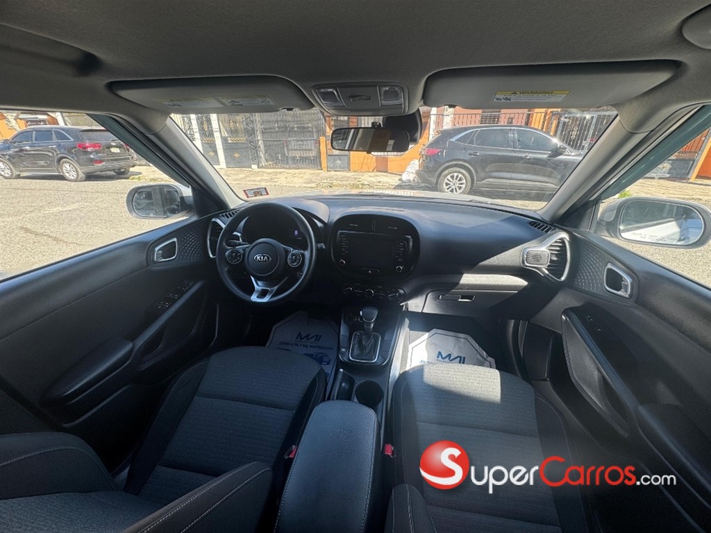 2020 Kia Soul S — foto 8 / 12