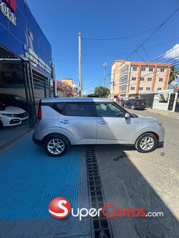2020 Kia Soul S — foto 9 / 12