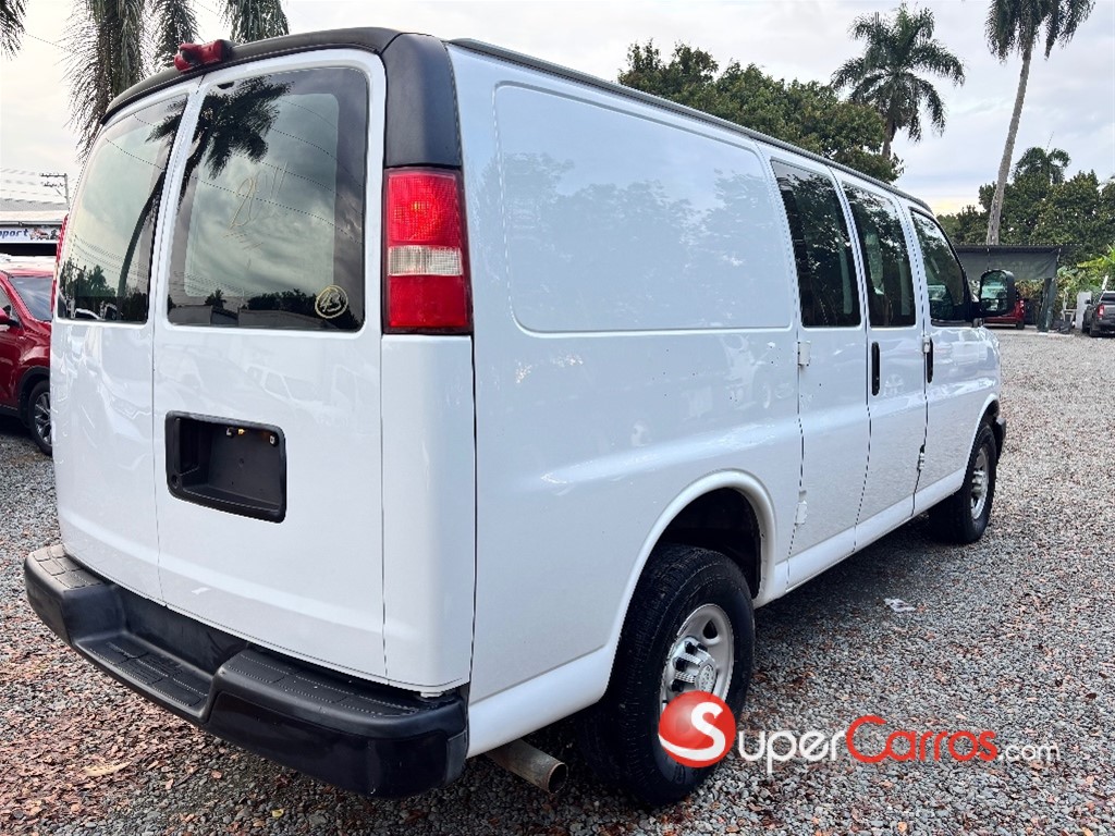 2016 Chevrolet Express G2500 — foto 6 / 9