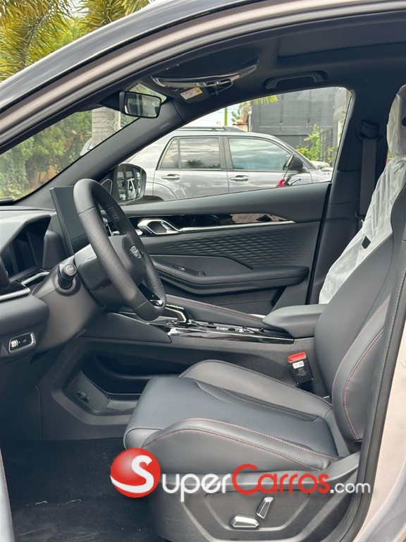2026 Geely COOLRAY — foto 6 / 9